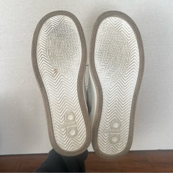 ALO Recovery Mode White and Tan Sneakers-size women's 8/men's 6.5 - Picture 11 of 12